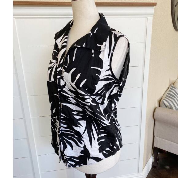Talbots Petites Sleeveless Button up Palm leaf Pattern print Top - 8P - Picture 5 of 9
